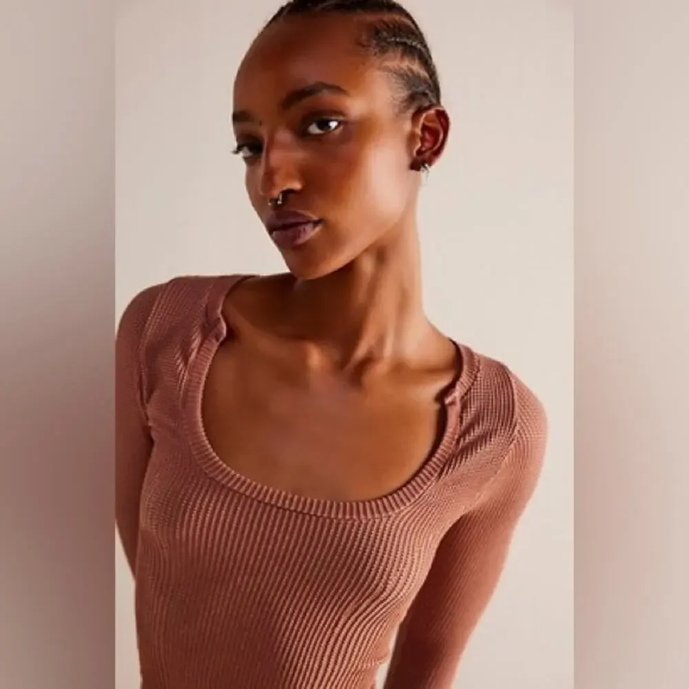 Free People Intimately Clean Slate Seamless Scoop Neck Layering Top Tan Size M/L
